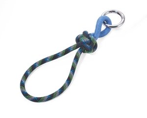 TROIKA keychain with cordula loop - blue.