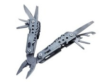 TROIKA multi-tool arbeitsgerät translates to "narzędzie wielofunkcyjne TROIKA" in niemiecki.